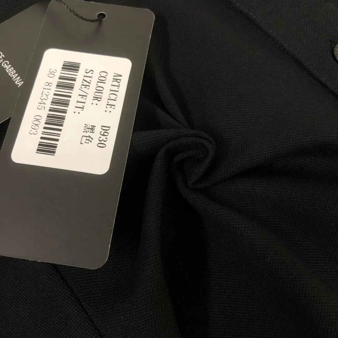 ，Dolce&gabbana DG New Arrival polo T （ ）～ Premium ～ ！ 、 ～ ～ logo ～ Versatile ！ ！ ！ ：Black White Dark Gray Sizes：M L XL 2xl 3xl